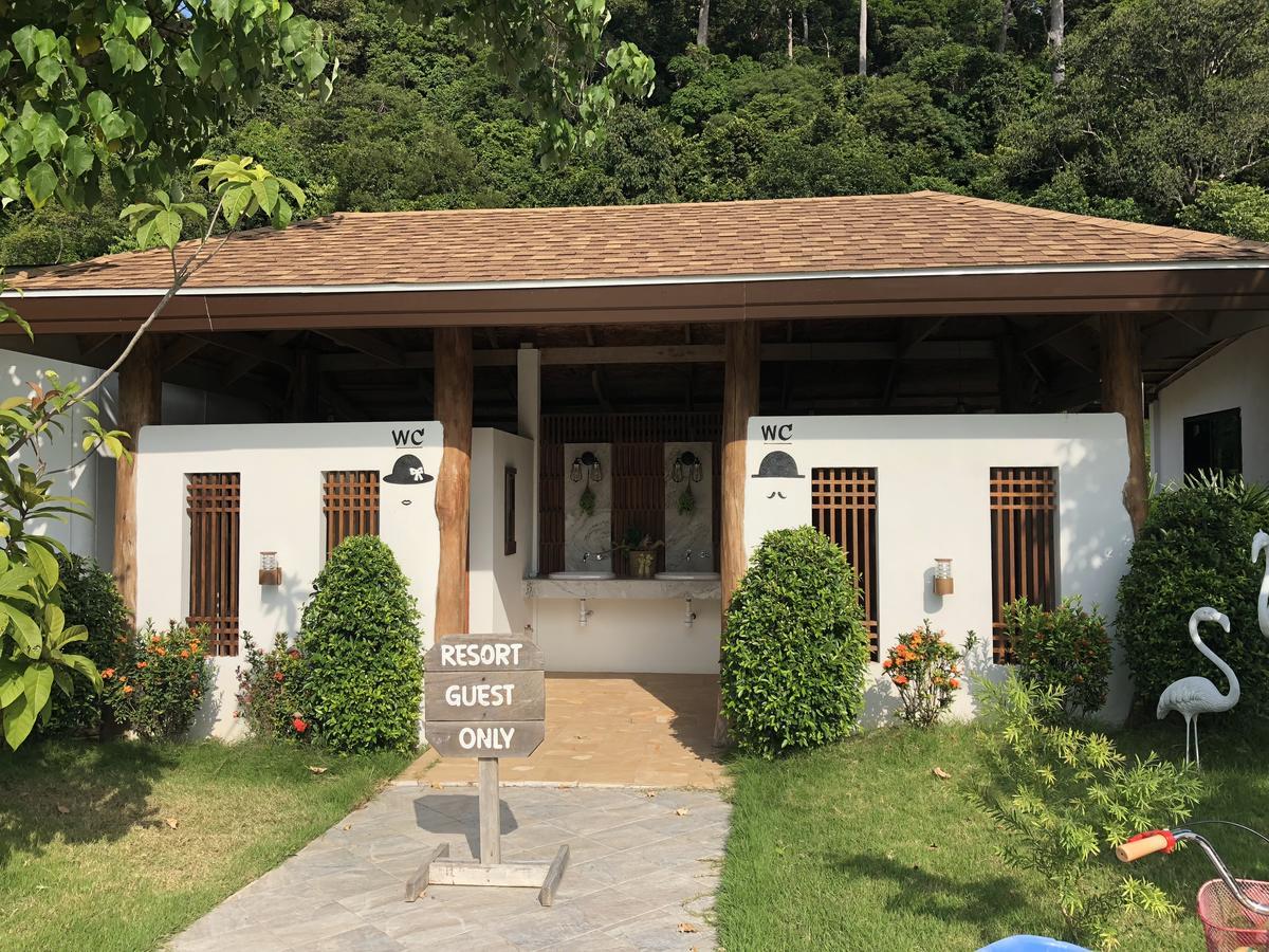 Koh Ngai Paradise Beach Exterior photo