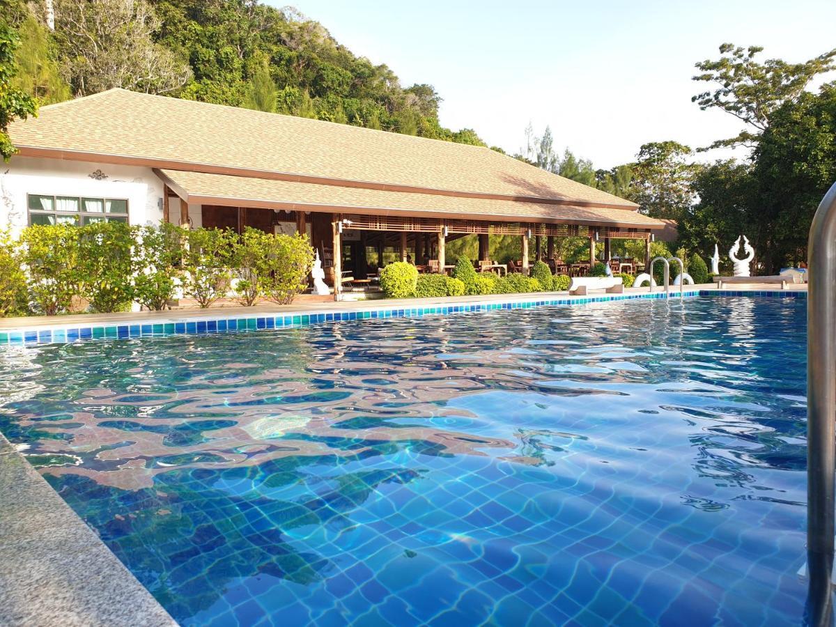 Koh Ngai Paradise Beach Exterior photo